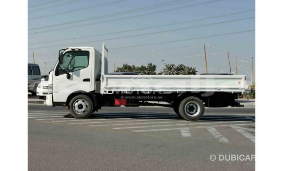 Acheter Import Utilitaire Hino 300 Series Blanc à Import - Dubai, État d'Abia Acheter Import Utilitaire Hino 300 Series Blanc à Import - Dubai, État d'Abia