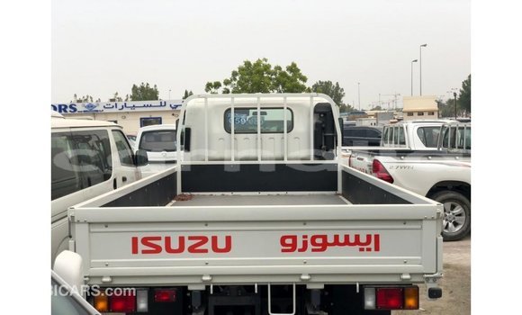 Acheter Import Voiture Isuzu Rodeo Blanc à Import - Dubai, État d'Abia Acheter Import Voiture Isuzu Rodeo Blanc à Import - Dubai, État d'Abia