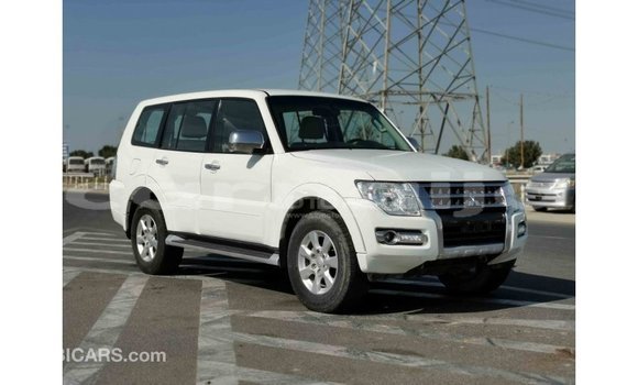 Buy Import Mitsubishi Pajero White Car in Import - Dubai in Abia State Buy Import Mitsubishi Pajero White Car in Import - Dubai in Abia State