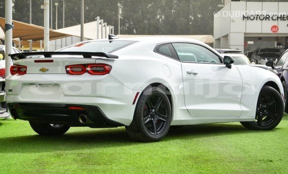 Buy Import Chevrolet Camaro White Car in Import - Dubai in Abia State Buy Import Chevrolet Camaro White Car in Import - Dubai in Abia State