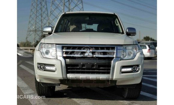 Buy Import Mitsubishi Pajero White Car in Import - Dubai in Abia State Buy Import Mitsubishi Pajero White Car in Import - Dubai in Abia State