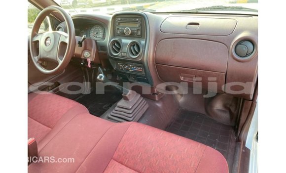 Buy Import Nissan Pickup White Car in Import - Dubai in Abia State Buy Import Nissan Pickup White Car in Import - Dubai in Abia State