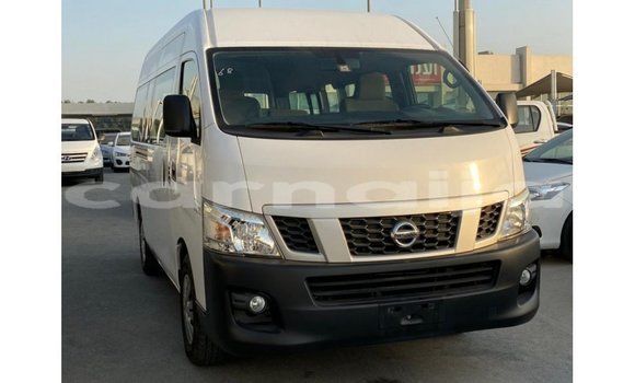 Acheter Import Voiture Nissan Urvan Blanc à Import - Dubai, État d'Abia