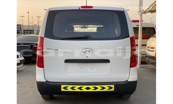 Buy Import Hyundai Accent White Car in Import - Dubai in Abia State Buy Import Hyundai Accent White Car in Import - Dubai in Abia State