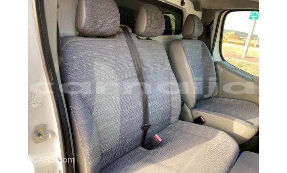 Buy Import Renault 6 White Car in Import - Dubai in Abia State Buy Import Renault 6 White Car in Import - Dubai in Abia State