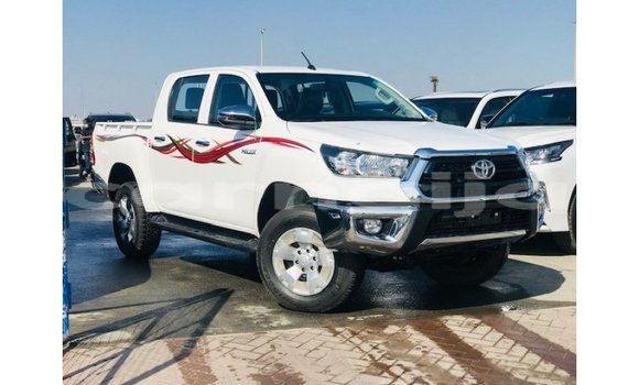 Acheter Import Voiture Toyota Hilux Blanc à Import - Dubai, État d'Abia Acheter Import Voiture Toyota Hilux Blanc à Import - Dubai, État d'Abia