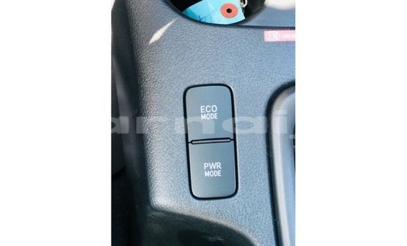 Acheter Import Voiture Toyota Hilux Blanc à Import - Dubai, État d'Abia Acheter Import Voiture Toyota Hilux Blanc à Import - Dubai, État d'Abia