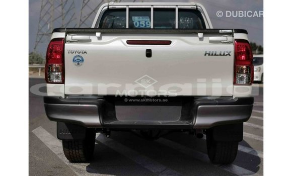 Buy Import Toyota Hilux White Car in Import - Dubai in Abia State Buy Import Toyota Hilux White Car in Import - Dubai in Abia State