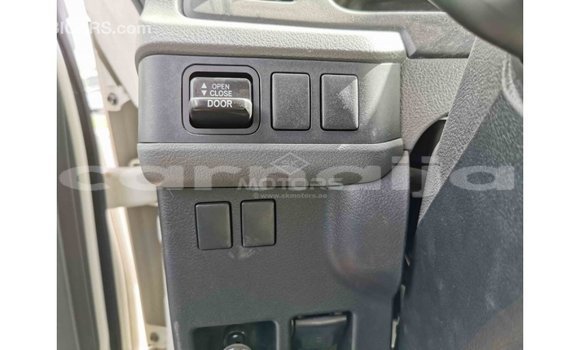 Buy Import Toyota Coaster White Car in Import - Dubai in Abia State Buy Import Toyota Coaster White Car in Import - Dubai in Abia State