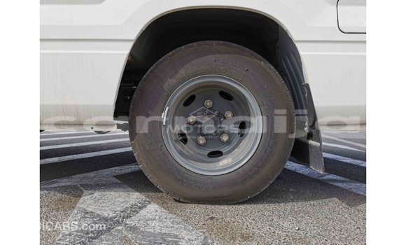 Buy Import Toyota Coaster White Car in Import - Dubai in Abia State Buy Import Toyota Coaster White Car in Import - Dubai in Abia State