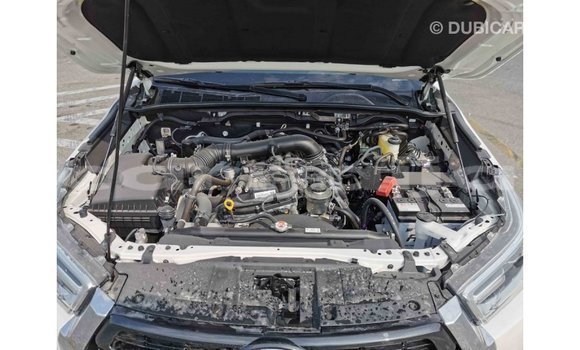 Buy Import Toyota Hilux White Car in Import - Dubai in Abia State Buy Import Toyota Hilux White Car in Import - Dubai in Abia State