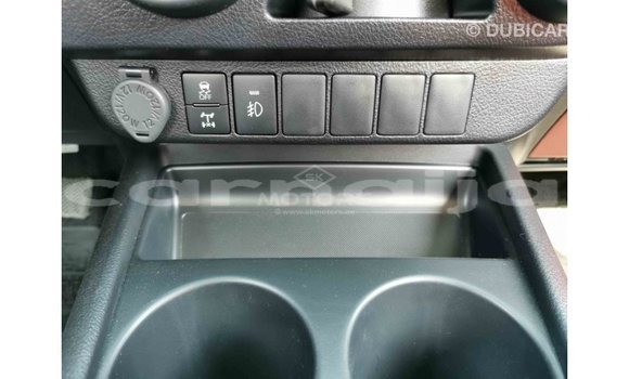 Acheter Import Voiture Toyota Hilux Blanc à Import - Dubai, État d'Abia Acheter Import Voiture Toyota Hilux Blanc à Import - Dubai, État d'Abia