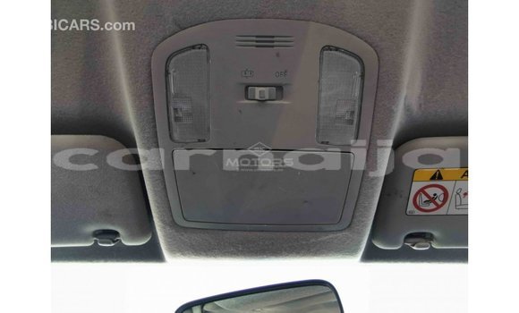 Acheter Import Voiture Toyota Hilux Blanc à Import - Dubai, État d'Abia Acheter Import Voiture Toyota Hilux Blanc à Import - Dubai, État d'Abia