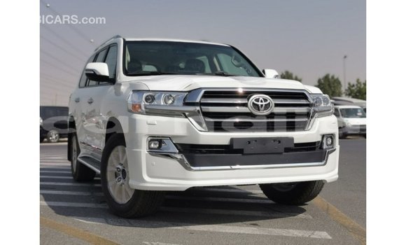 Acheter Import Voiture Toyota Land Cruiser Blanc à Import - Dubai, État d'Abia Acheter Import Voiture Toyota Land Cruiser Blanc à Import - Dubai, État d'Abia