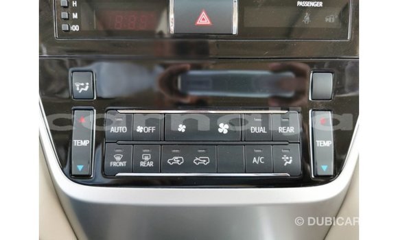 Acheter Import Voiture Toyota Land Cruiser Blanc à Import - Dubai, État d'Abia Acheter Import Voiture Toyota Land Cruiser Blanc à Import - Dubai, État d'Abia