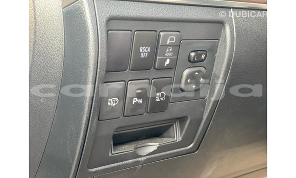 Buy Import Toyota Land Cruiser White Car in Import - Dubai in Abia State Buy Import Toyota Land Cruiser White Car in Import - Dubai in Abia State