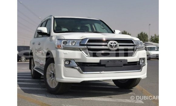 Acheter Import Voiture Toyota Land Cruiser Blanc à Import - Dubai, État d'Abia Acheter Import Voiture Toyota Land Cruiser Blanc à Import - Dubai, État d'Abia