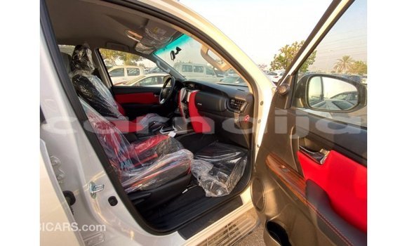 Buy Import Toyota Fortuner White Car in Import - Dubai in Abia State Buy Import Toyota Fortuner White Car in Import - Dubai in Abia State