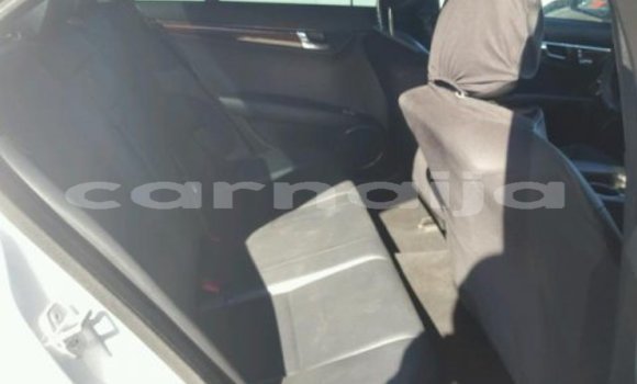 Acheter Occasion Voiture Mercedes-Benz C–Class Vert à Port Harcourt, Rivers State Acheter Occasion Voiture Mercedes-Benz C–Class Vert à Port Harcourt, Rivers State