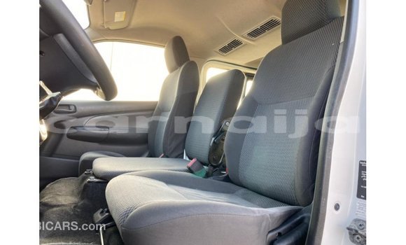 Buy Import Nissan Urvan White Car in Import - Dubai in Abia State Buy Import Nissan Urvan White Car in Import - Dubai in Abia State