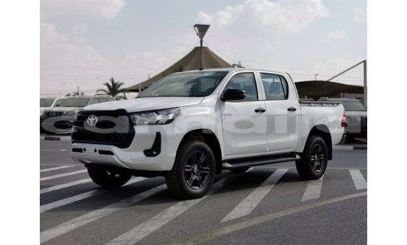 Buy Import Toyota Hilux White Car in Import - Dubai in Abia State Buy Import Toyota Hilux White Car in Import - Dubai in Abia State