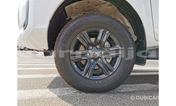 Buy Import Toyota Hilux White Car in Import - Dubai in Abia State Buy Import Toyota Hilux White Car in Import - Dubai in Abia State
