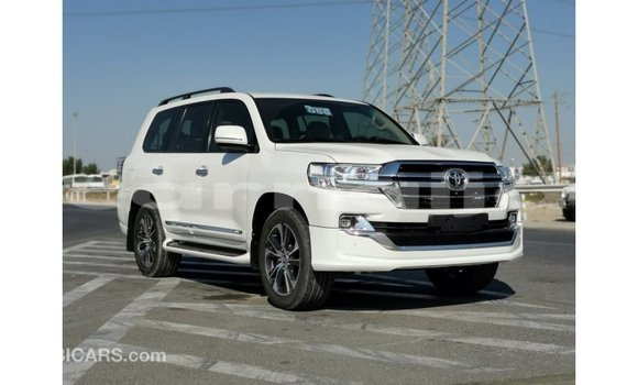 Buy Import Toyota Land Cruiser White Car in Import - Dubai in Abia State Buy Import Toyota Land Cruiser White Car in Import - Dubai in Abia State