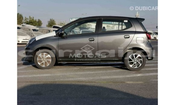 Buy Import Toyota HiAce Other Truck in Import - Dubai in Abia State Buy Import Toyota HiAce Other Truck in Import - Dubai in Abia State