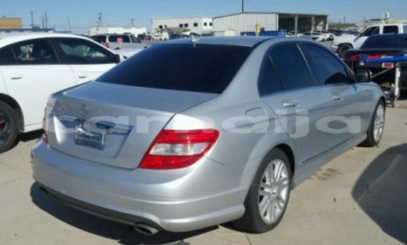 Acheter Occasion Voiture Mercedes-Benz C–Class Vert à Port Harcourt, Rivers State Acheter Occasion Voiture Mercedes-Benz C–Class Vert à Port Harcourt, Rivers State