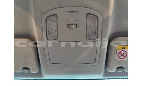 Acheter Import Voiture Toyota Hilux Blanc à Import - Dubai, État d'Abia Acheter Import Voiture Toyota Hilux Blanc à Import - Dubai, État d'Abia