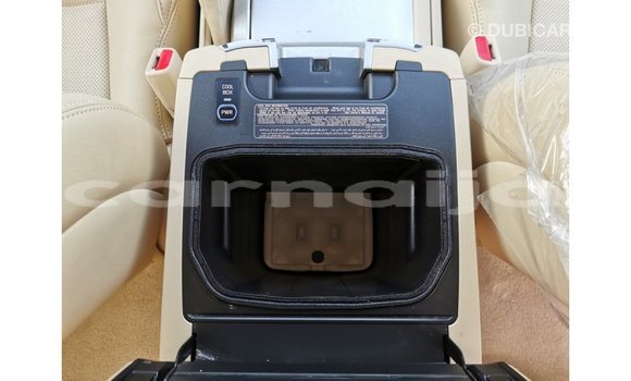 Buy Import Toyota Land Cruiser White Car in Import - Dubai in Abia State Buy Import Toyota Land Cruiser White Car in Import - Dubai in Abia State