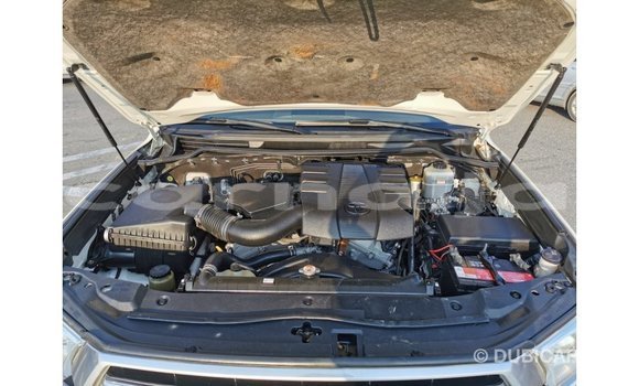Buy Import Toyota Land Cruiser White Car in Import - Dubai in Abia State Buy Import Toyota Land Cruiser White Car in Import - Dubai in Abia State