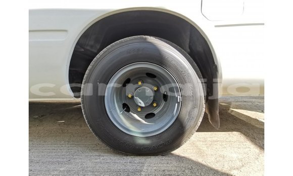 Buy Import Toyota Coaster White Car in Import - Dubai in Abia State Buy Import Toyota Coaster White Car in Import - Dubai in Abia State