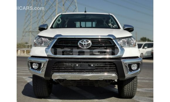 Buy Import Toyota Hilux White Car in Import - Dubai in Abia State Buy Import Toyota Hilux White Car in Import - Dubai in Abia State