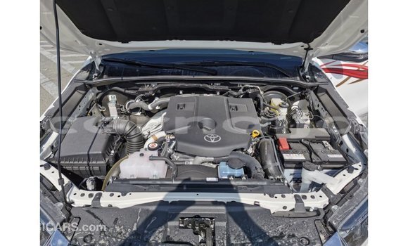 Buy Import Toyota Hilux White Car in Import - Dubai in Abia State Buy Import Toyota Hilux White Car in Import - Dubai in Abia State