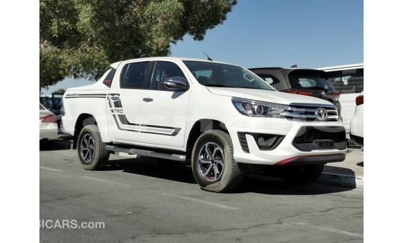 Buy Import Toyota Hilux White Car in Import - Dubai in Abia State Buy Import Toyota Hilux White Car in Import - Dubai in Abia State