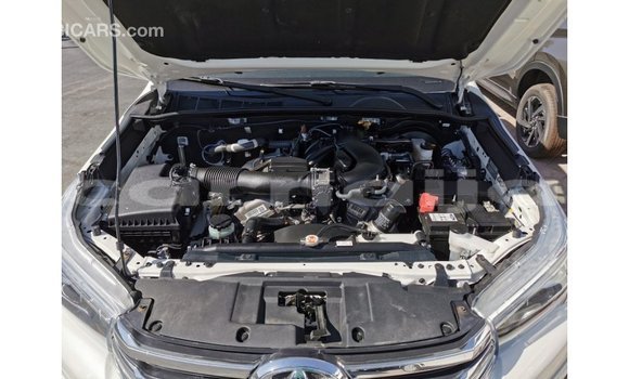 Buy Import Toyota Hilux White Car in Import - Dubai in Abia State Buy Import Toyota Hilux White Car in Import - Dubai in Abia State