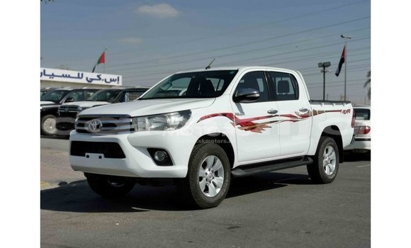 Acheter Import Voiture Toyota Hilux Blanc à Import - Dubai, État d'Abia Acheter Import Voiture Toyota Hilux Blanc à Import - Dubai, État d'Abia