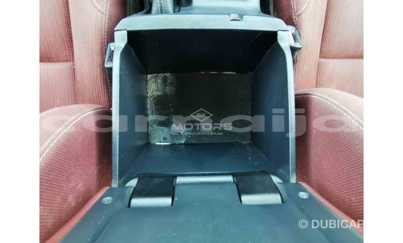 Acheter Import Voiture Toyota Hilux Blanc à Import - Dubai, État d'Abia Acheter Import Voiture Toyota Hilux Blanc à Import - Dubai, État d'Abia