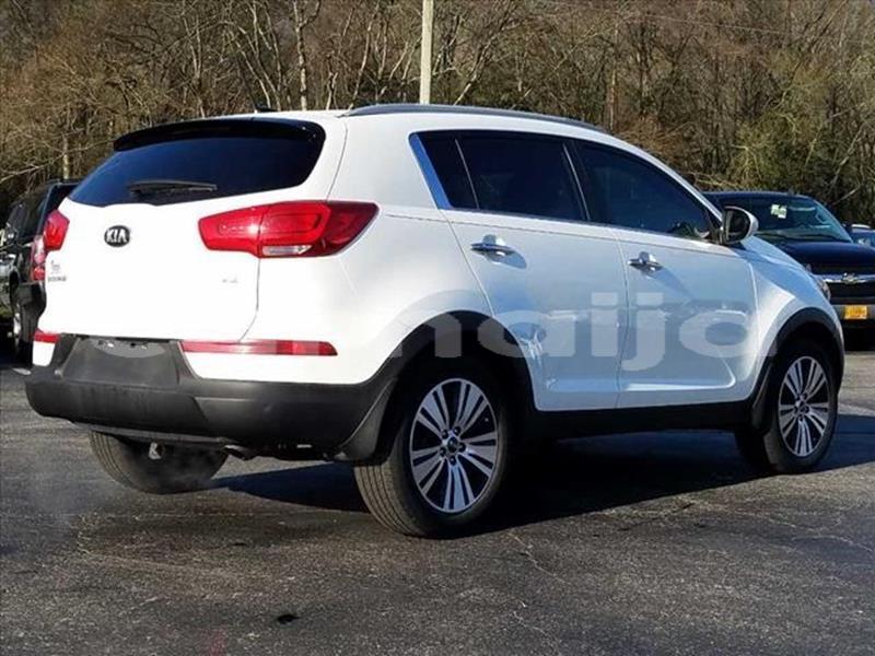 Big with watermark 2016 kia sportage.5