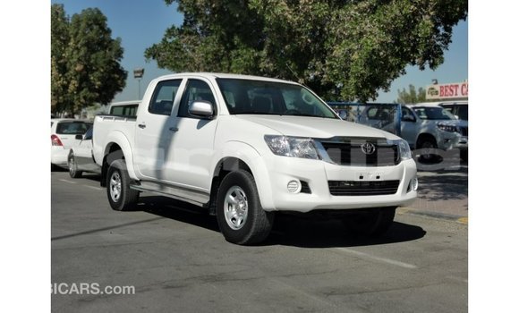 Buy Import Toyota Hilux White Car in Import - Dubai in Abia State Buy Import Toyota Hilux White Car in Import - Dubai in Abia State