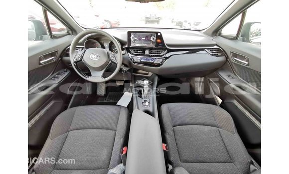 Acheter Import Voiture Toyota C-HR Noir à Import - Dubai, État d'Abia Acheter Import Voiture Toyota C-HR Noir à Import - Dubai, État d'Abia