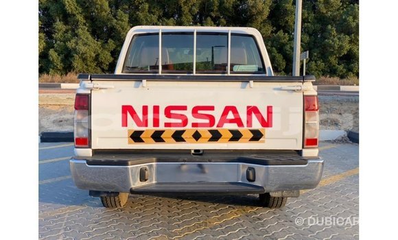 Buy Import Nissan Pickup White Car in Import - Dubai in Abia State Buy Import Nissan Pickup White Car in Import - Dubai in Abia State