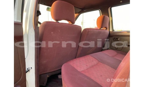 Buy Import Nissan Pickup White Car in Import - Dubai in Abia State Buy Import Nissan Pickup White Car in Import - Dubai in Abia State