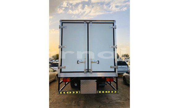 Buy Import Hino 300 Series White Truck in Import - Dubai in Abia State Buy Import Hino 300 Series White Truck in Import - Dubai in Abia State
