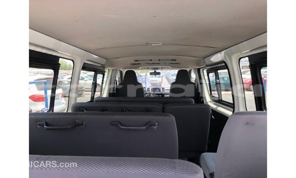 Buy Import Toyota DA White Truck in Import - Dubai in Abia State Buy Import Toyota DA White Truck in Import - Dubai in Abia State