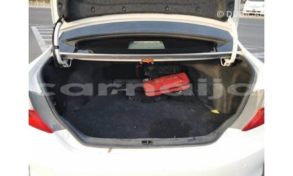 Buy Import Toyota Camry White Car in Import - Dubai in Abia State Buy Import Toyota Camry White Car in Import - Dubai in Abia State