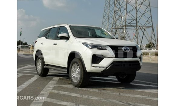 Buy Import Toyota Fortuner White Car in Import - Dubai in Abia State Buy Import Toyota Fortuner White Car in Import - Dubai in Abia State