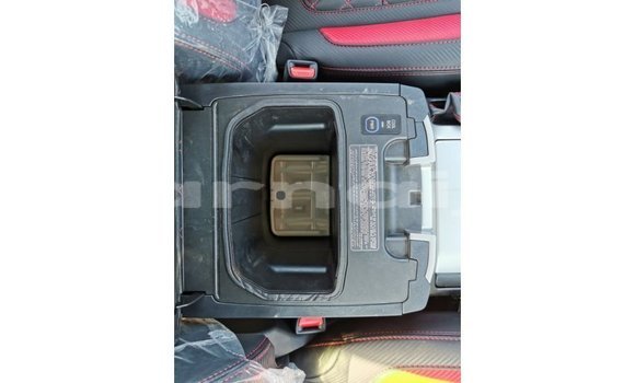 Acheter Import Voiture Toyota Land Cruiser Blanc à Import - Dubai, État d'Abia Acheter Import Voiture Toyota Land Cruiser Blanc à Import - Dubai, État d'Abia