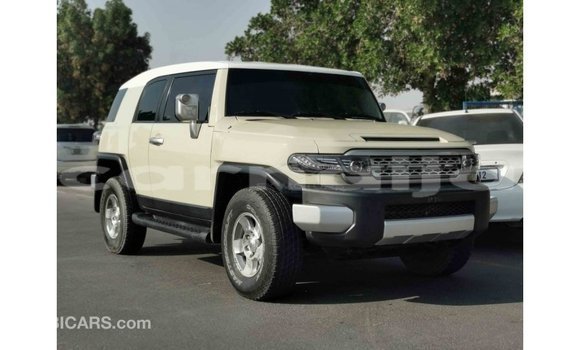 Buy Import Toyota FJ Cruiser Beige Car in Import - Dubai in Abia State Buy Import Toyota FJ Cruiser Beige Car in Import - Dubai in Abia State